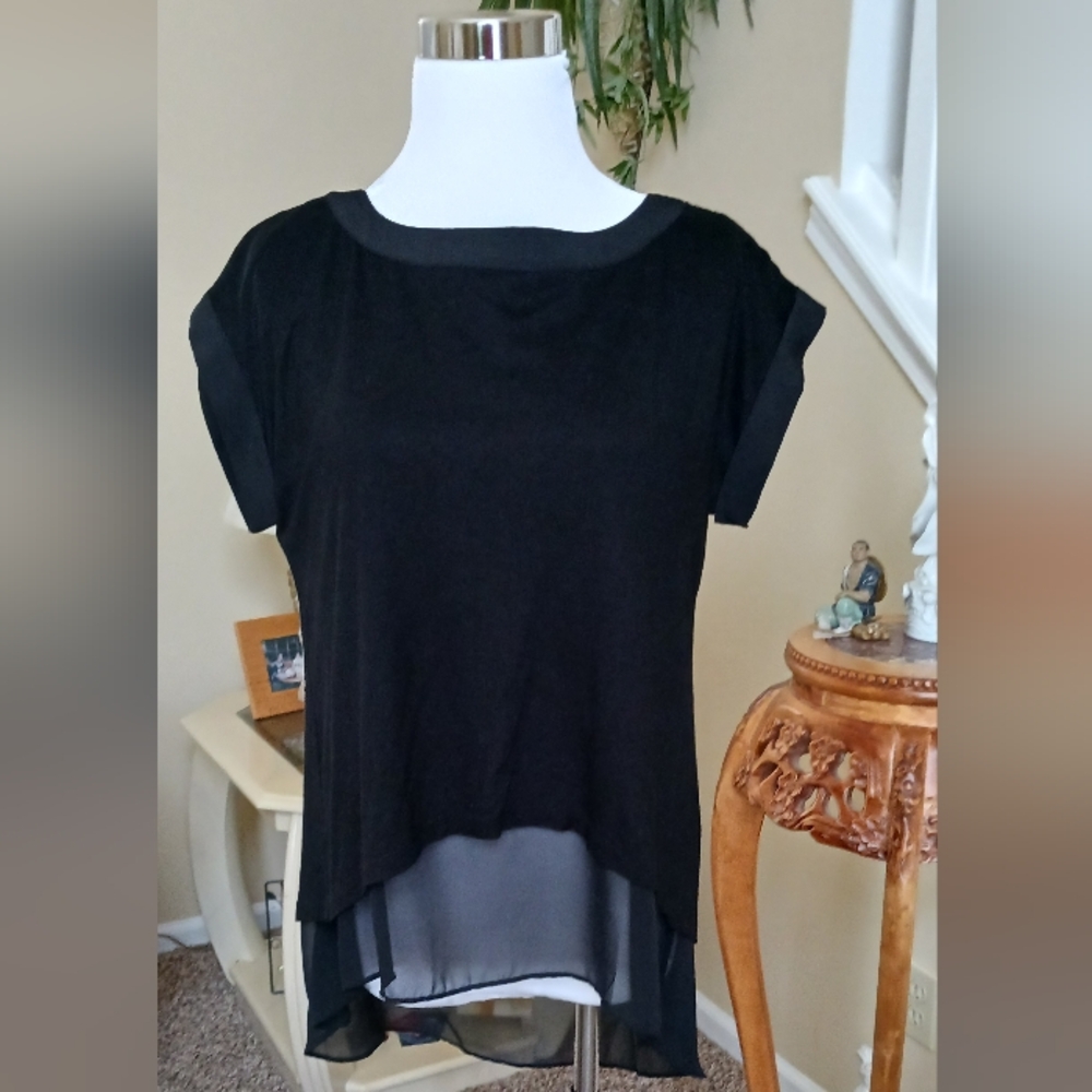 Banana Republic Semi Sheer Hi Low Top S Black Euc